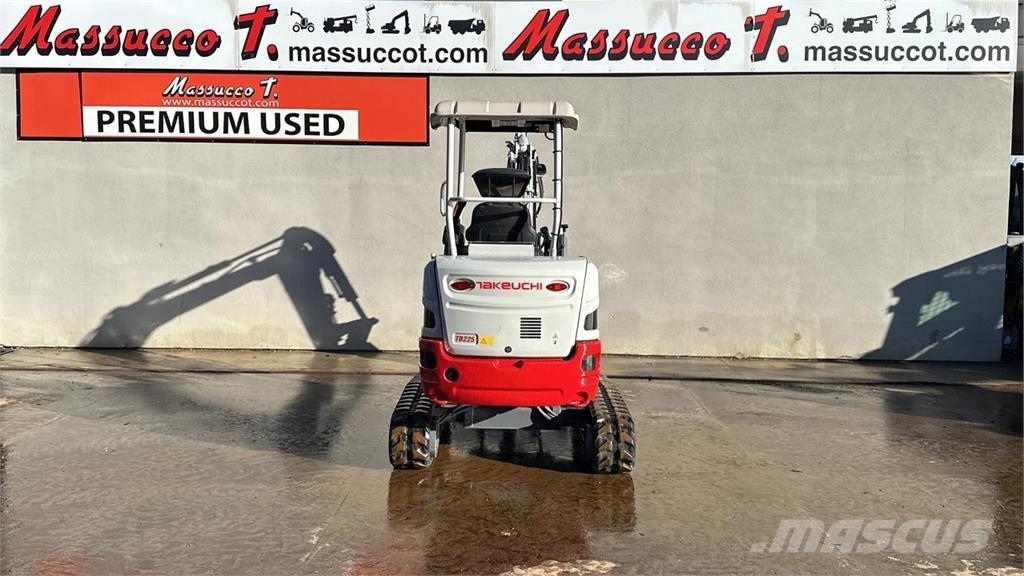 Takeuchi TB225 Minigrävare < 7t