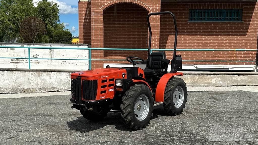  Tigretrac 3800 4x4 Snöblad och plogar