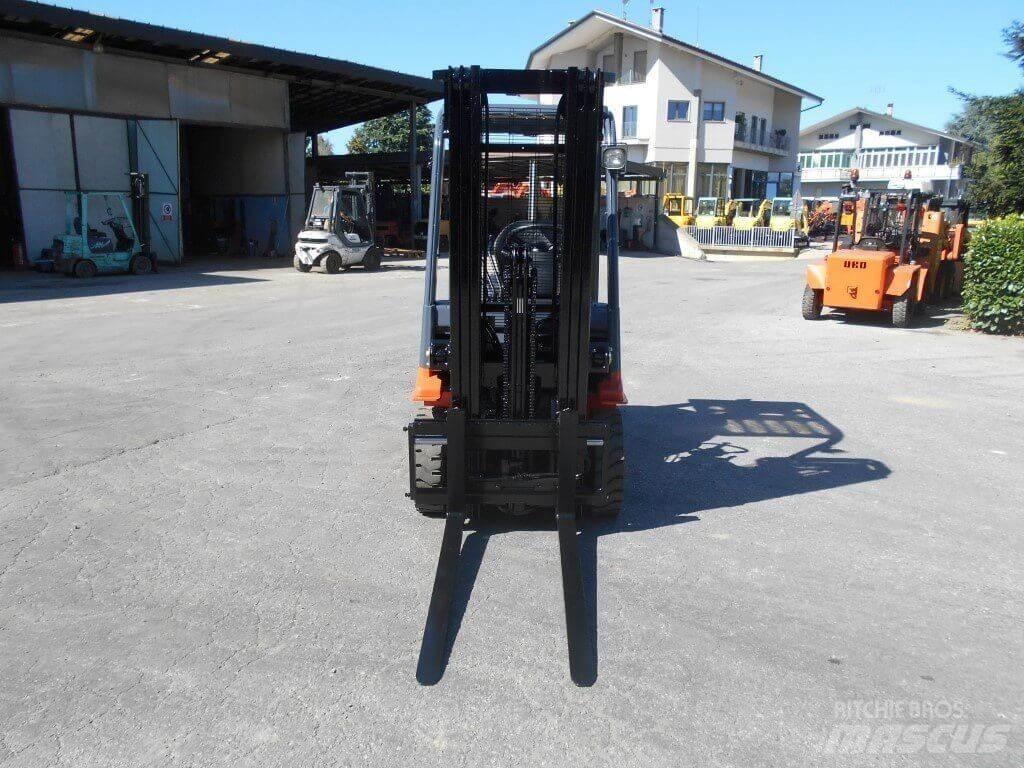 Toyota 02-7FDF18 Dieselmotviktstruckar