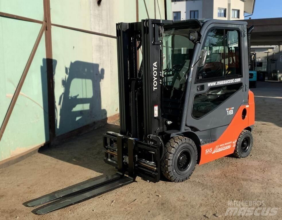 Toyota 02-8FDF18 Dieselmotviktstruckar