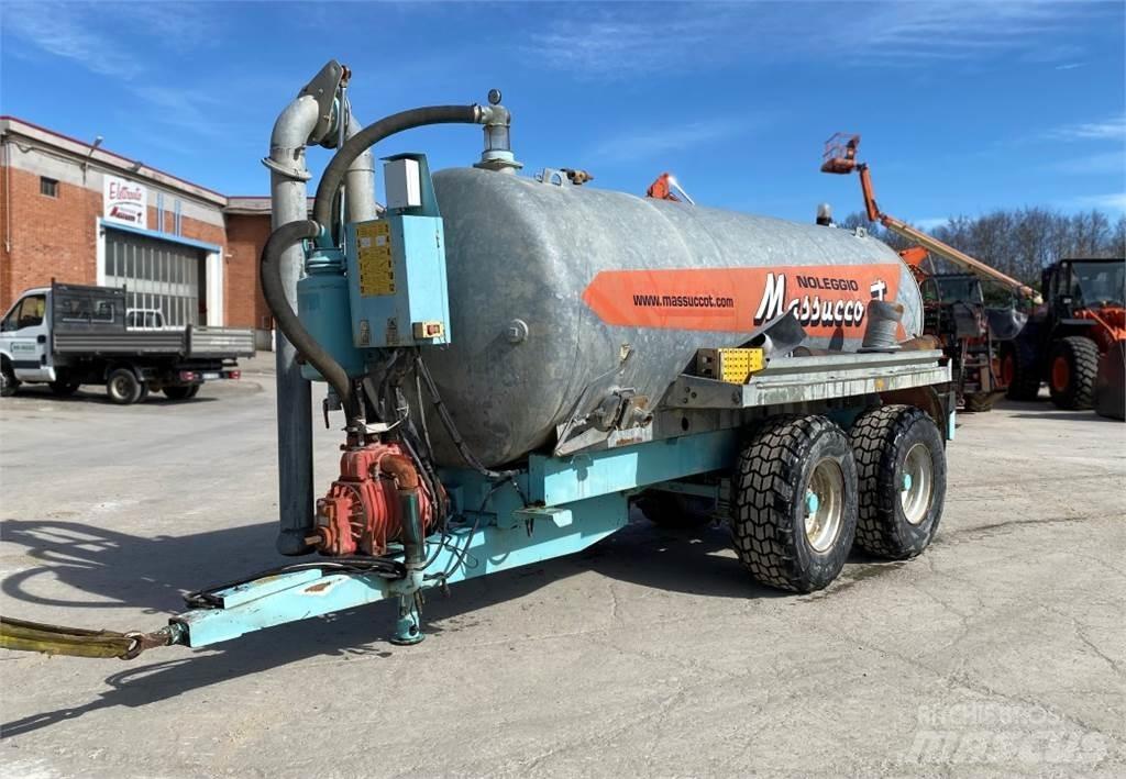 Vaia MB 141 Tankbilar