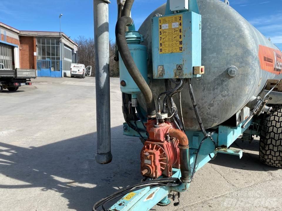 Vaia MB 141 Tankbilar