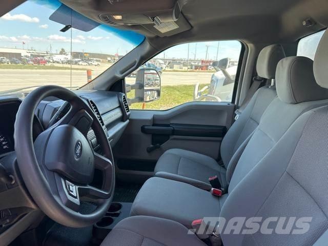 Ford F450 XL 4x2 Skåpbilar