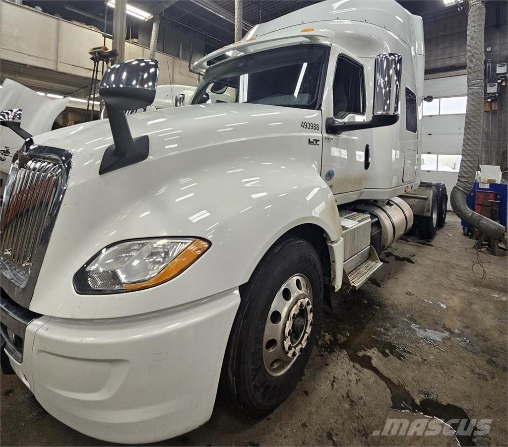 International LT Dragbilar