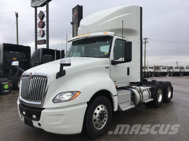 International LT Dragbilar