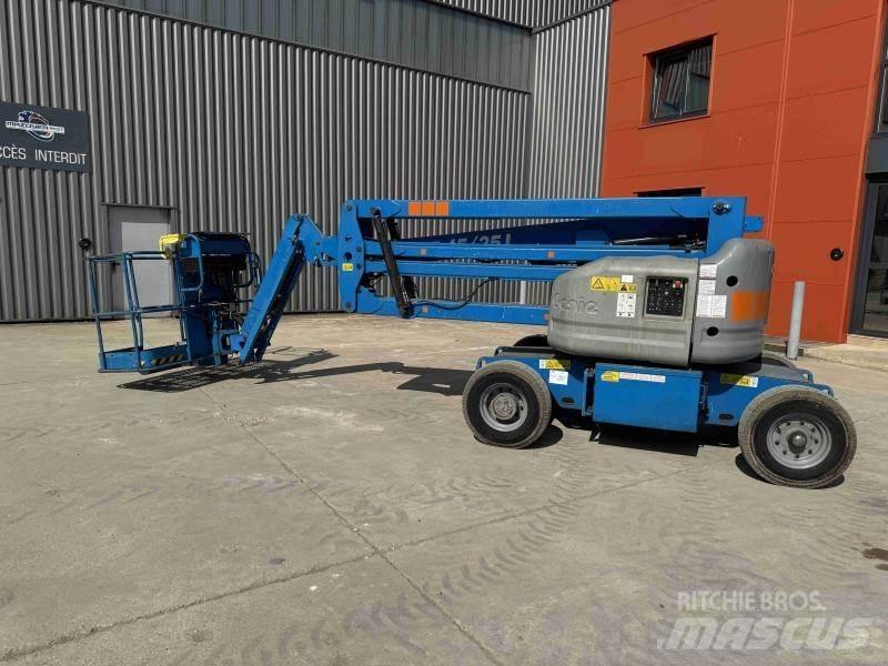 Genie Z45/25 Bomliftar