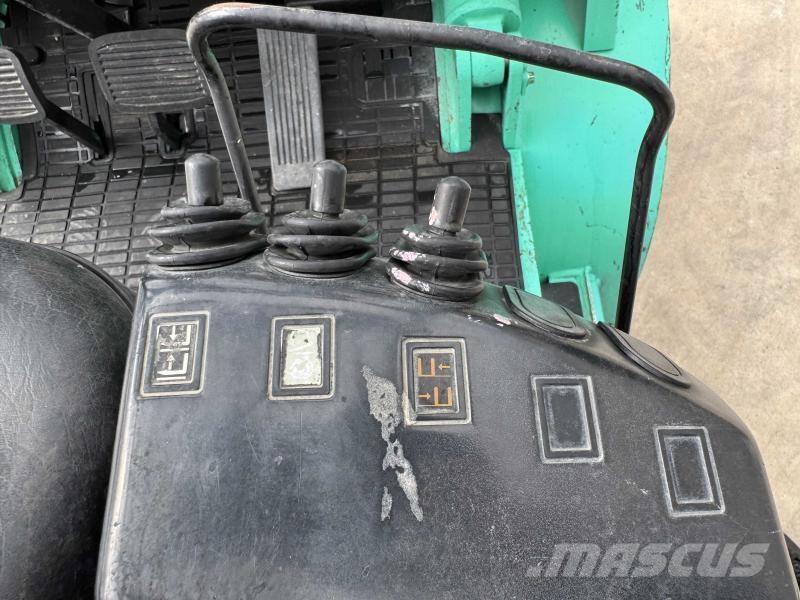 Mitsubishi FG30 Övriga motviktstruckar