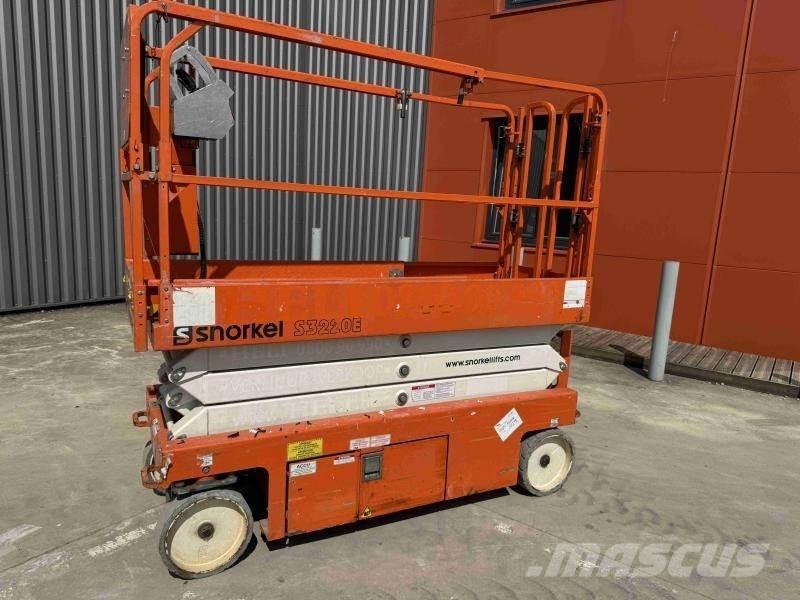 Snorkel S3220E Bomliftar