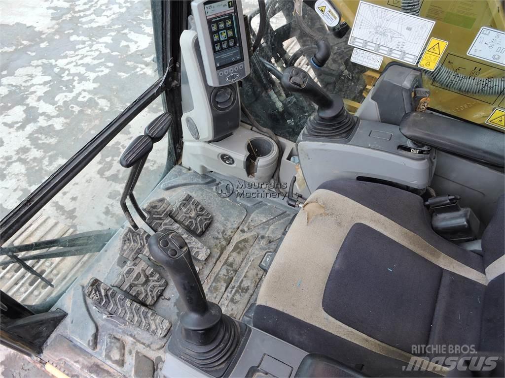 CAT 326F Bandgrävare