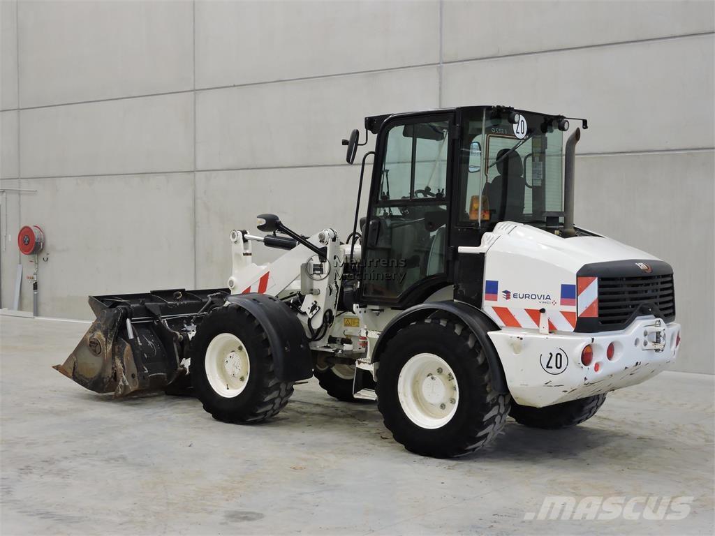 CAT 908M + FORK Hjullastare