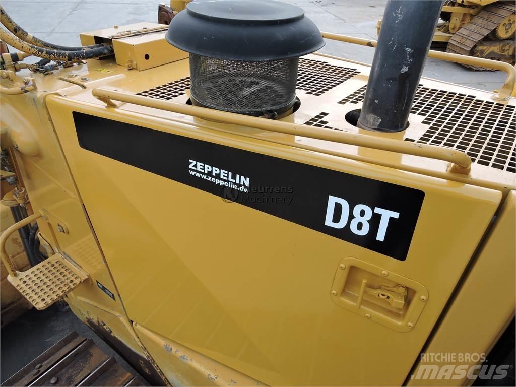 CAT D8T Schaktmaskiner
