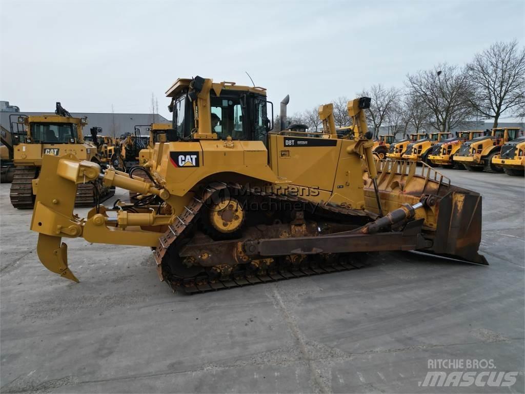 CAT D8T GERMAN Schaktmaskiner