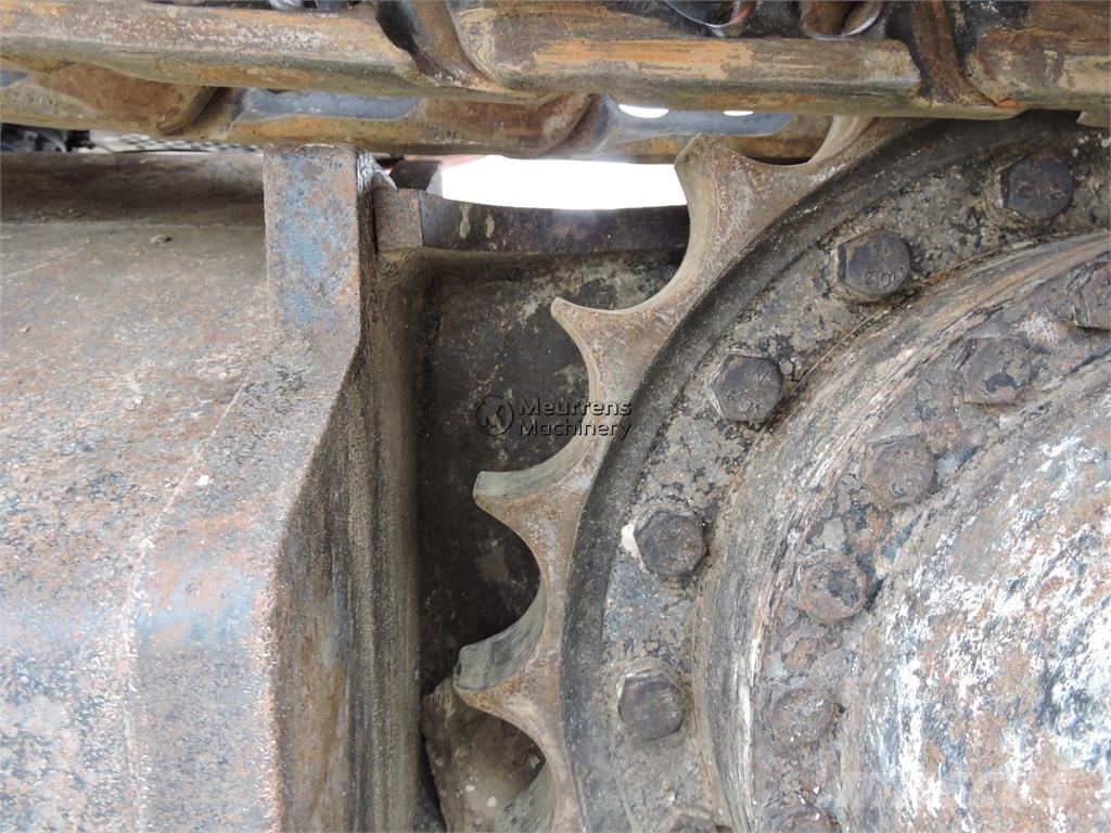 Hitachi ZX225 Bandgrävare