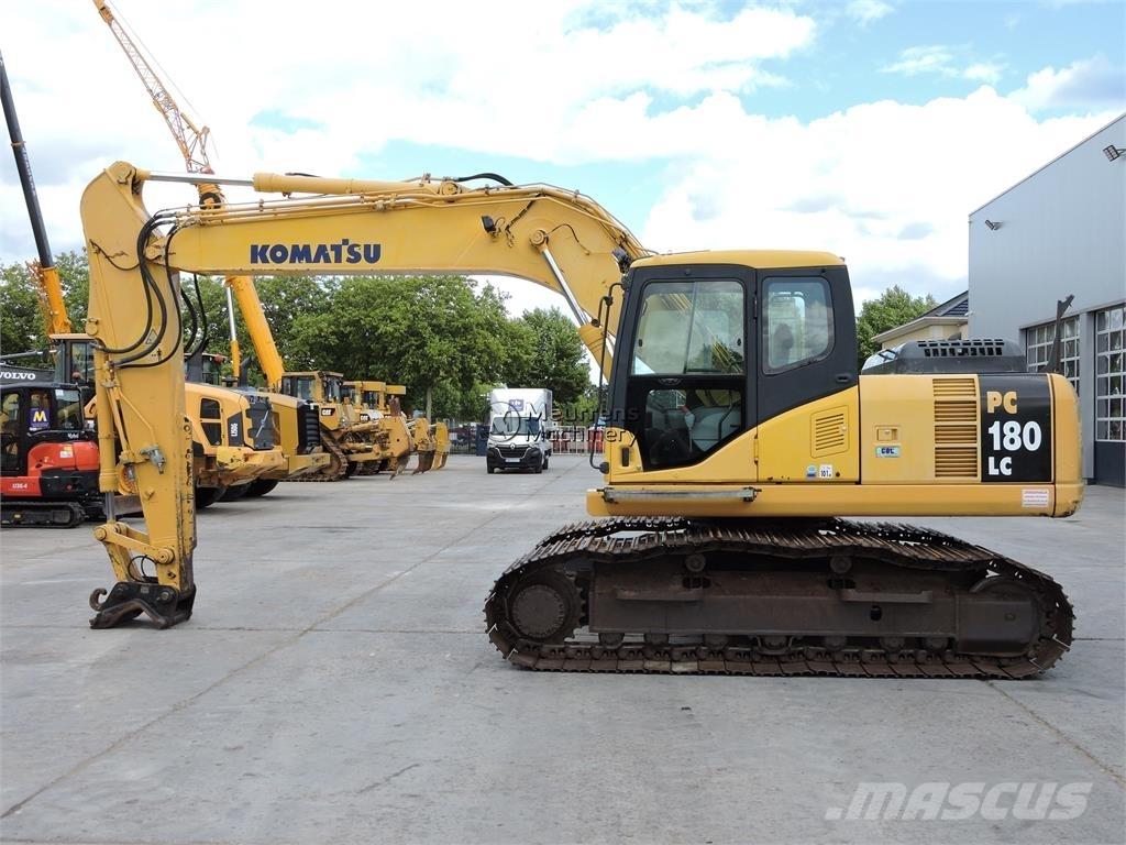 Komatsu PC180LX-7 Bandgrävare