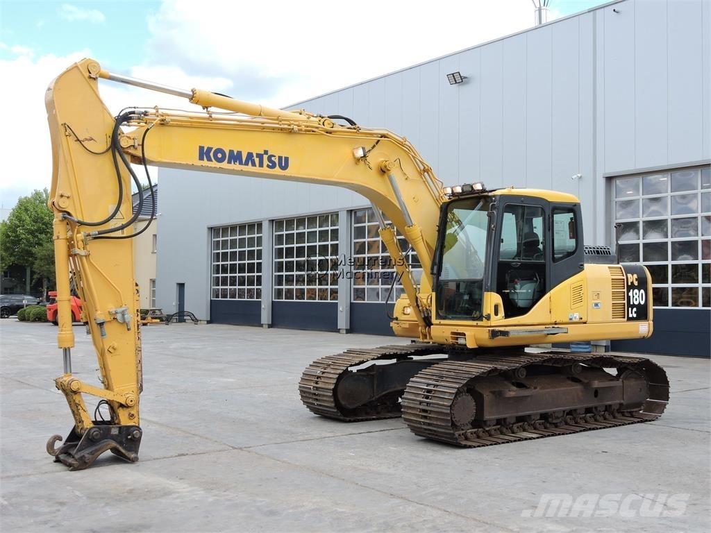 Komatsu PC180LX-7 Bandgrävare
