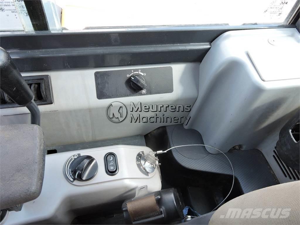 Komatsu PC35 Entreprenad - Övrigt