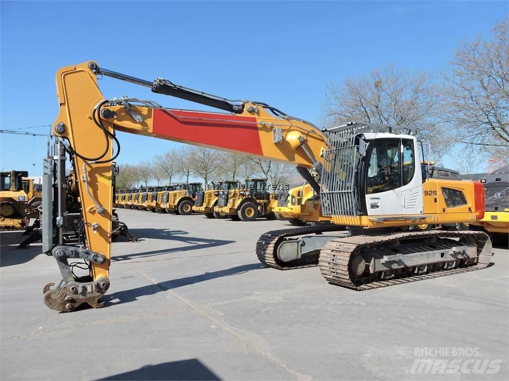 Liebherr R926LC Bandgrävare