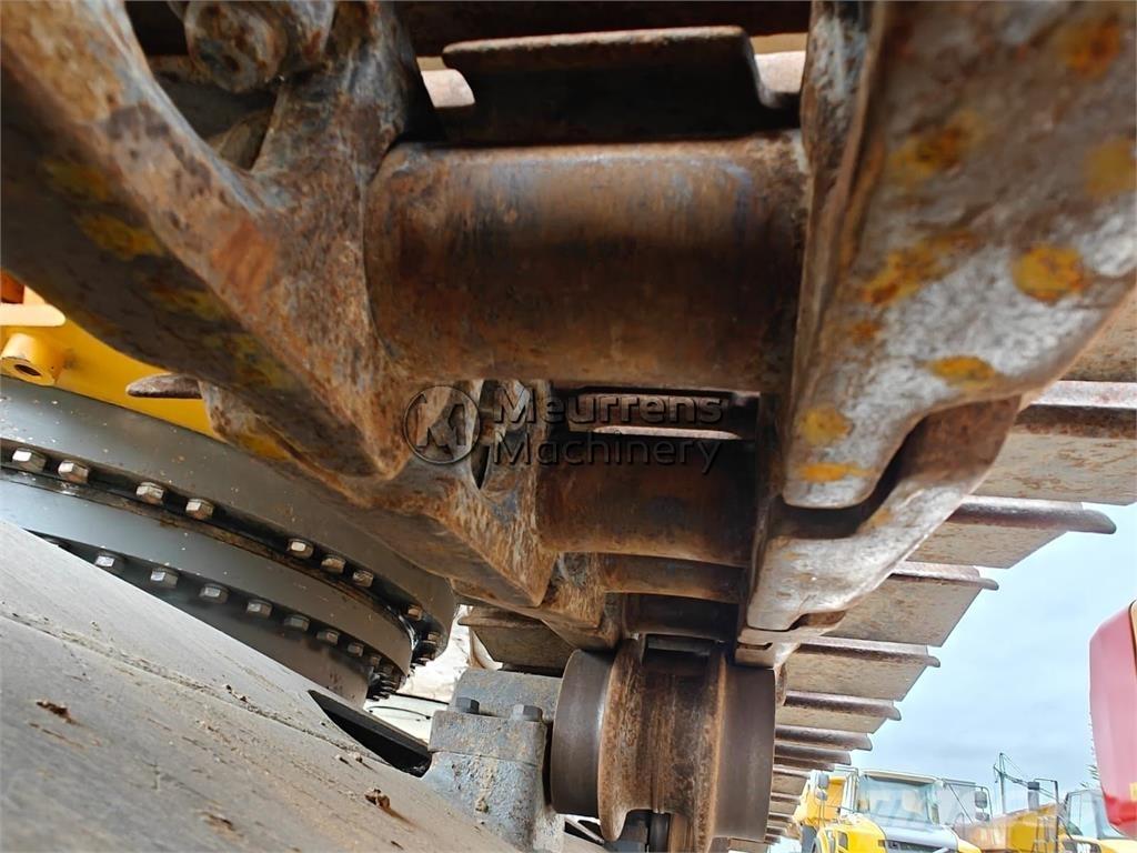 Liebherr R936 NLC Bandgrävare