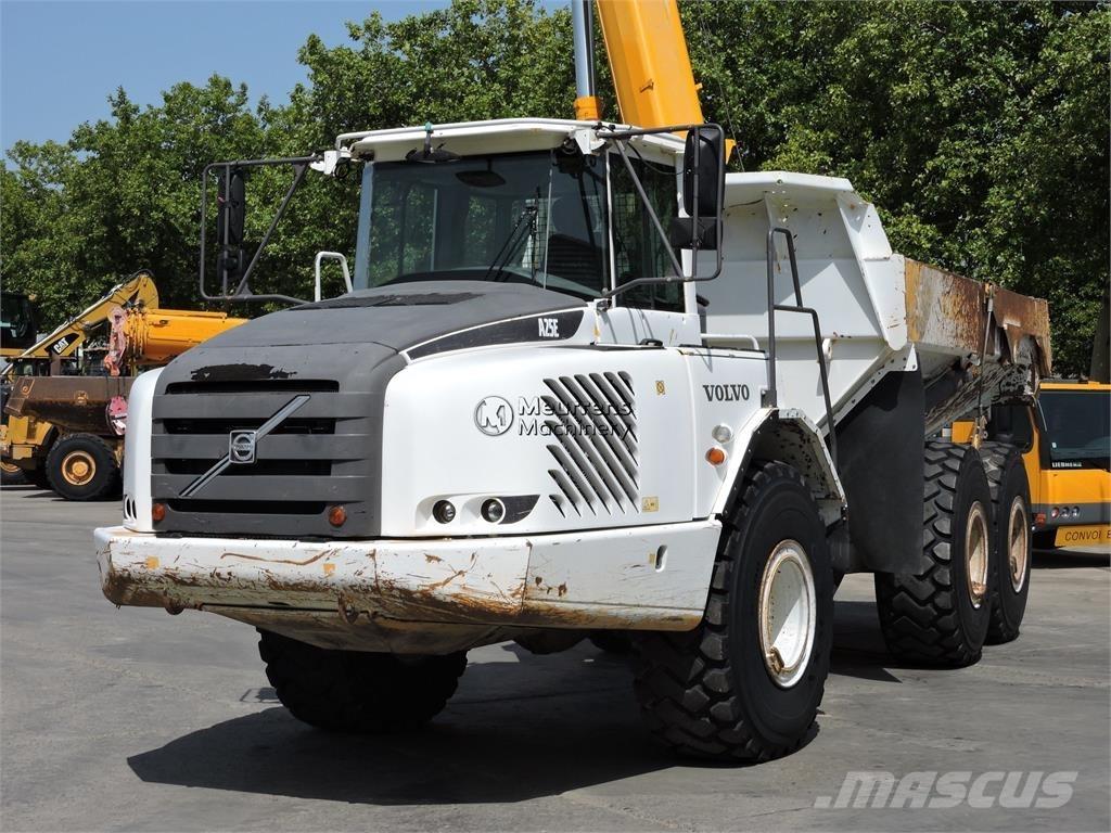 Volvo A25E Midjestyrd dumper