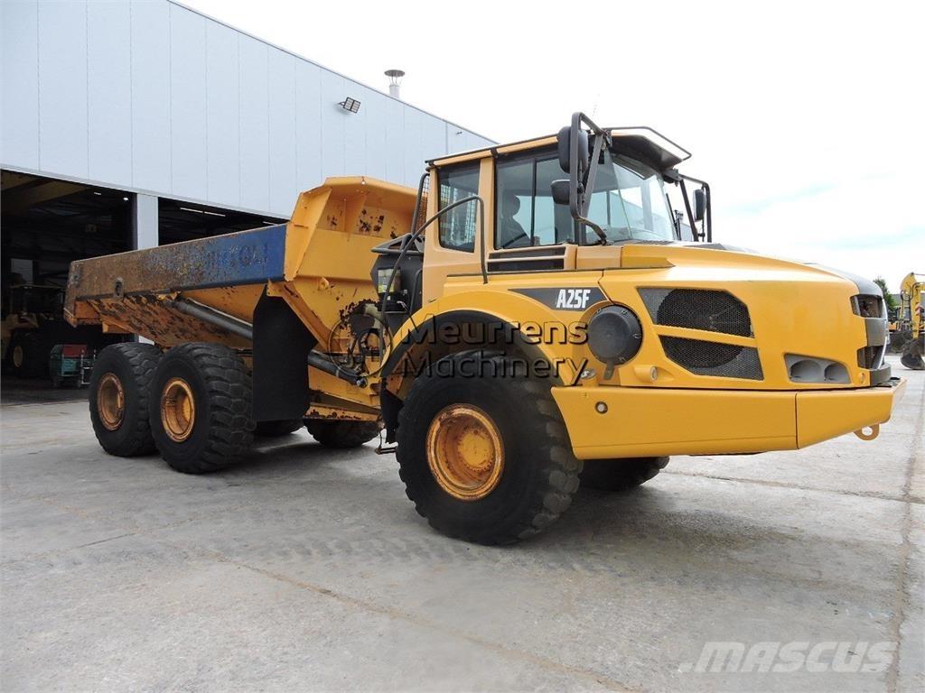 Volvo A25F Midjestyrd dumper