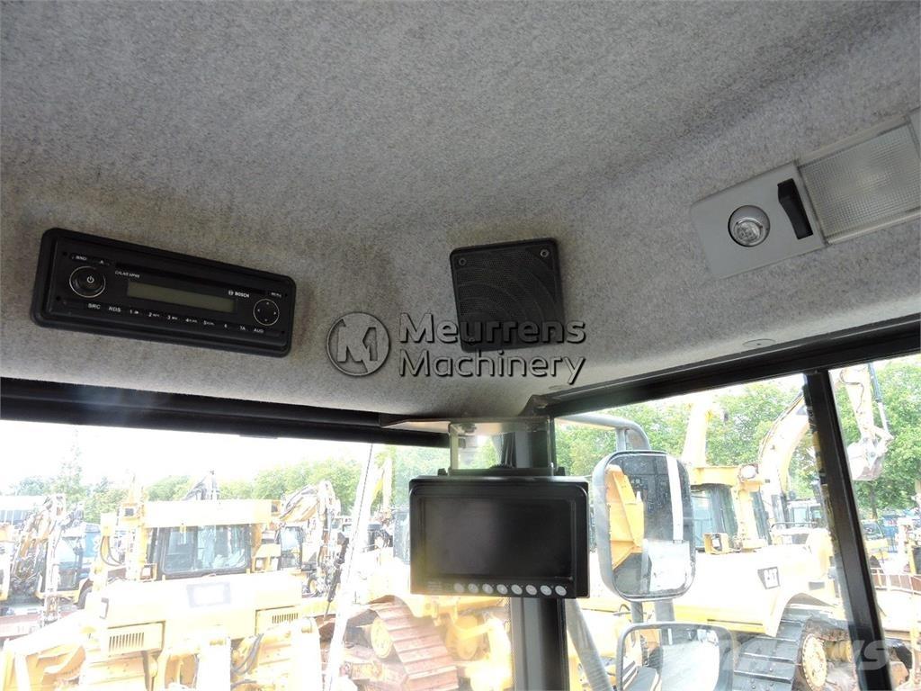 Volvo A25F Midjestyrd dumper