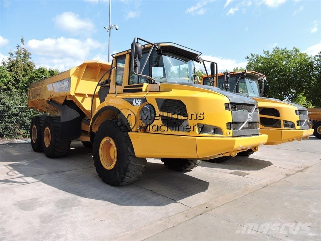 Volvo A25F Midjestyrd dumper