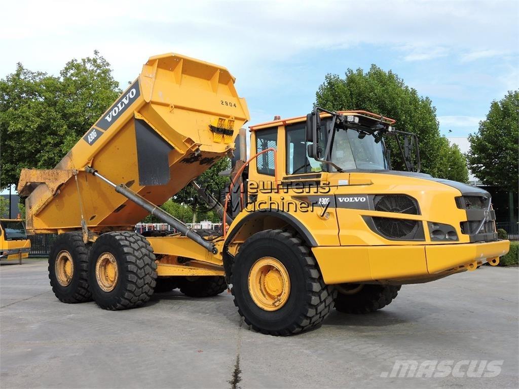 Volvo A30G Midjestyrd dumper