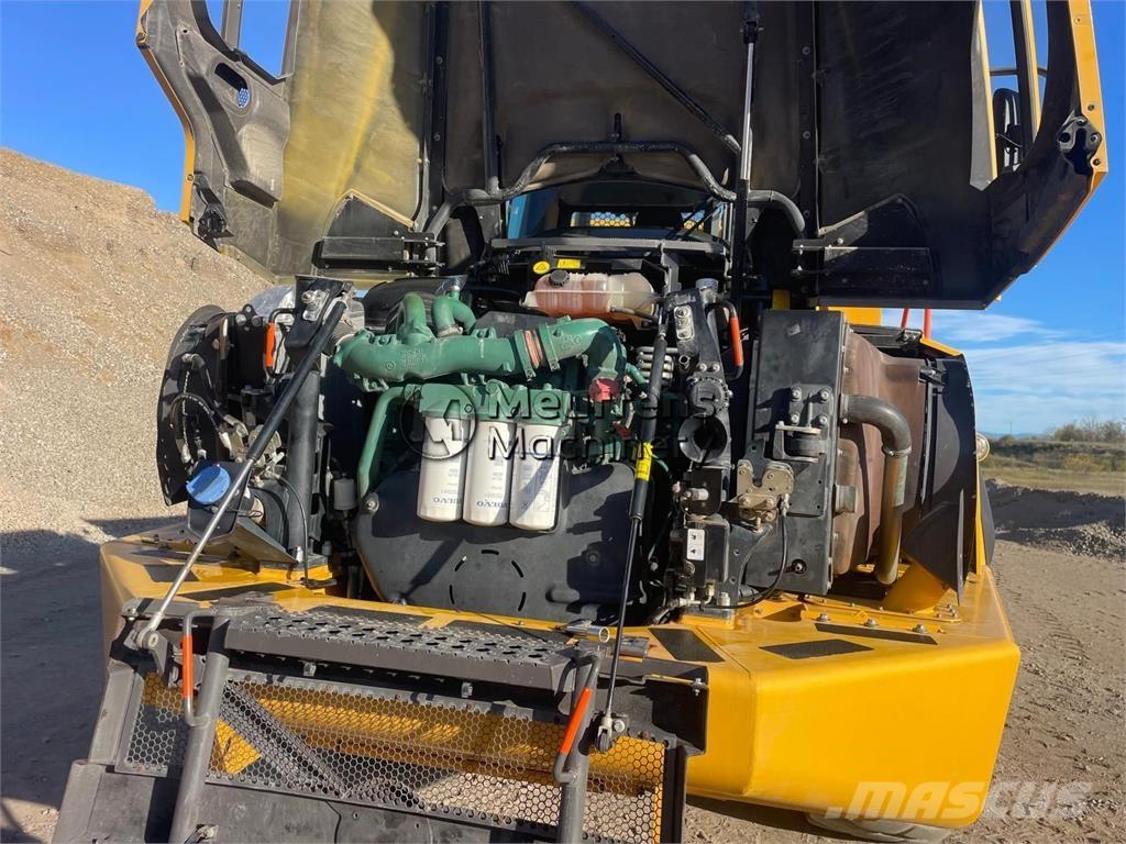 Volvo A35G Midjestyrd dumper