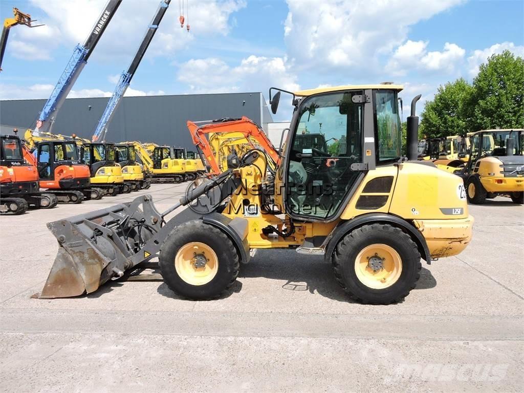 Volvo L25F + FORK Hjullastare