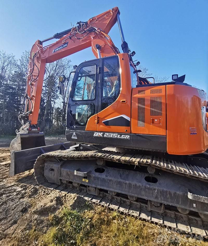 Develon DX 235 LCR-7 Bandgrävare