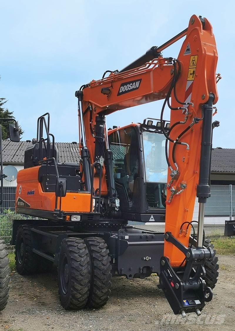 Doosan DX 160 W-7 Hjulgrävare
