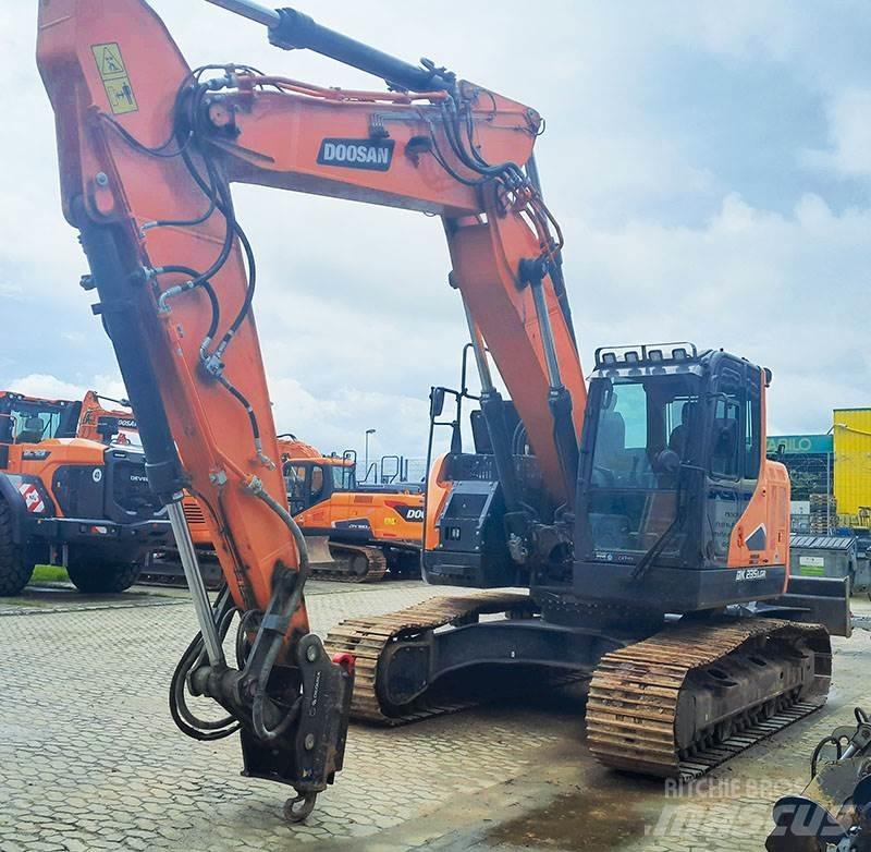 Doosan DX 235 LCR-7 Bandgrävare