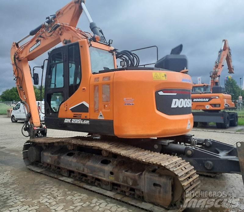 Doosan DX 235 LCR-7 Bandgrävare