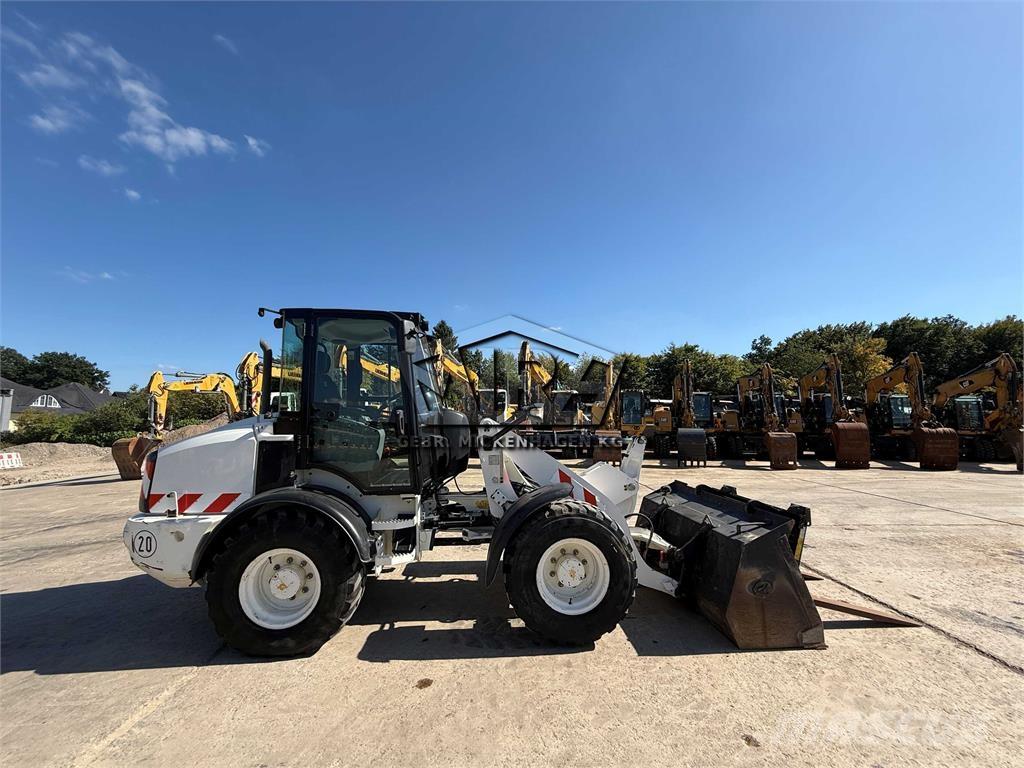 CAT 908M Hjullastare