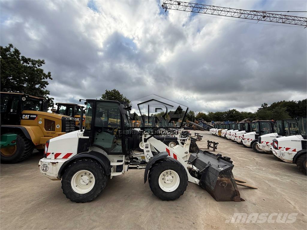 CAT 908M Hjullastare