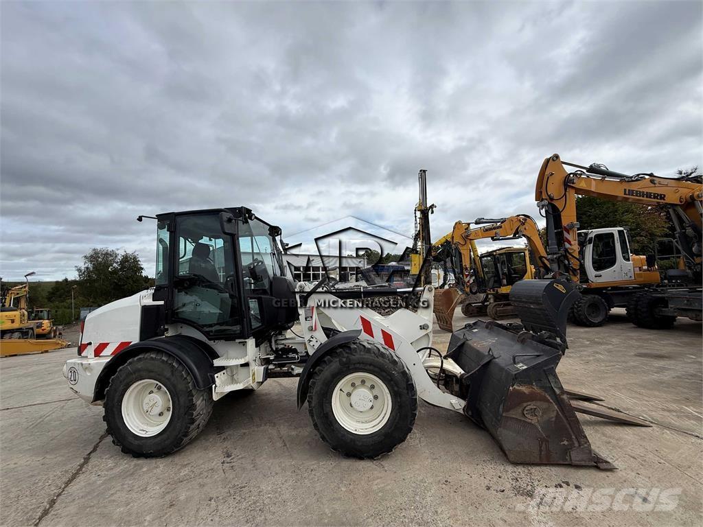 CAT 908M Hjullastare