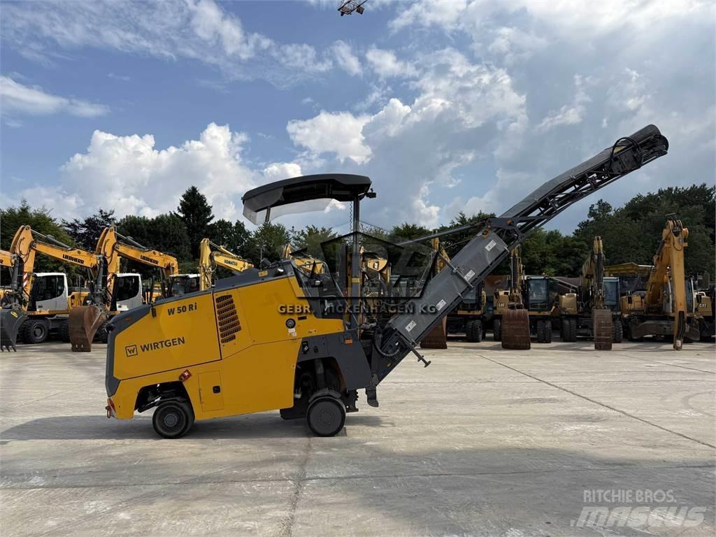 Wirtgen W 50 Ri Asfaltskallfräsmaskiner