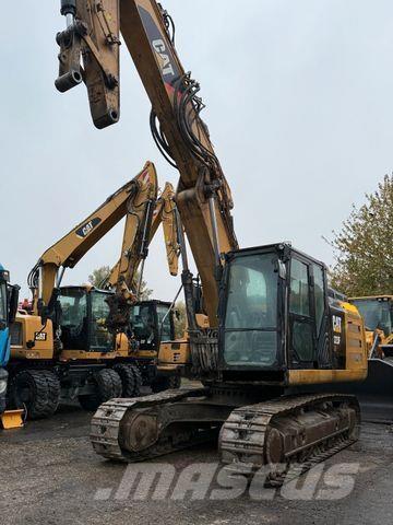 CAT 323 F Bandgrävare