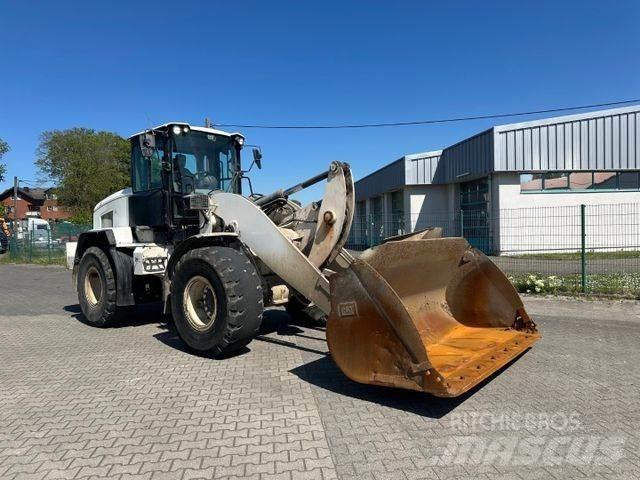 CAT 938 M / High Lift Hjullastare