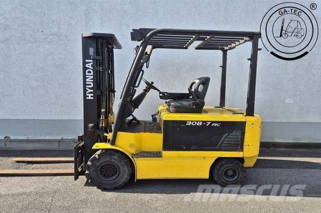 Hyundai 30B-7 Elmotviktstruckar