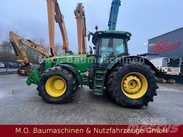 John Deere 8370 R Frontlastare och grävare