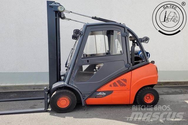 Linde H25T Gasolmotviktstruckar