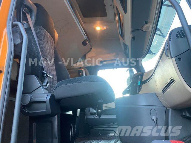 Mercedes-Benz 2542 Chassier