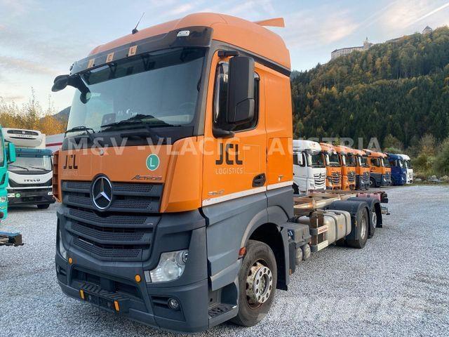 Mercedes-Benz 2542 Chassier