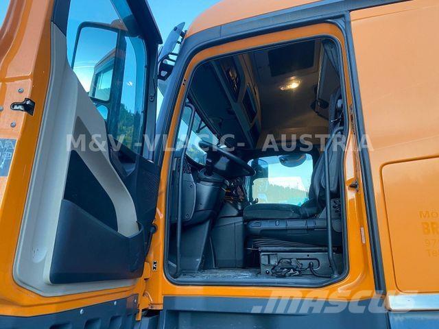 Mercedes-Benz 2542 Chassier