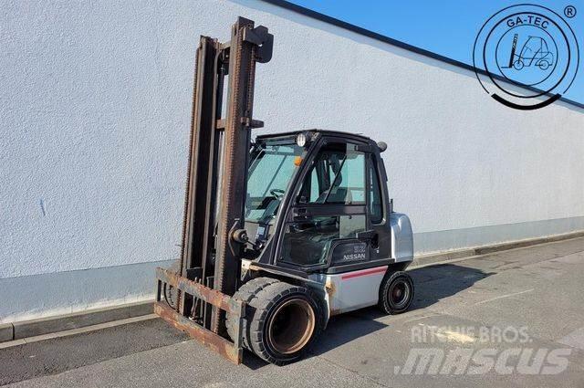 Nissan YG1D2A320 Dieselmotviktstruckar