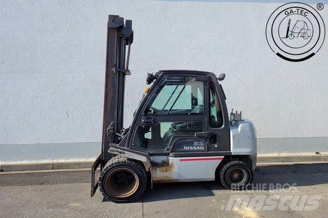 Nissan YG1D2A320 Dieselmotviktstruckar