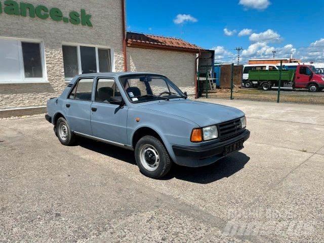 Skoda 125L vin 334 Personbilar