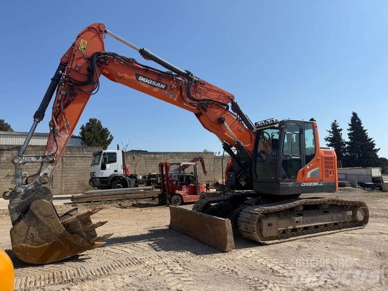 Doosan DX235LCR Bandgrävare