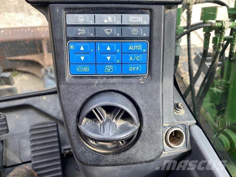 Komatsu PC138-8 Bandgrävare